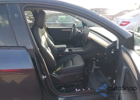 2024 Tesla Model Y Long Range Dual Motor All-Wheel Drive from USA, damaged, VIN 7SAYGDEE8RA233519